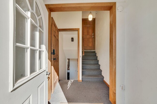 Photo - r4120LBP Unit 4122