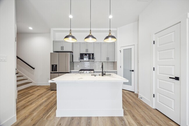 Photo - 8412 Vera Lou St