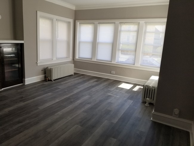 Photo - 1926 Oak Park Ave Unit 1F