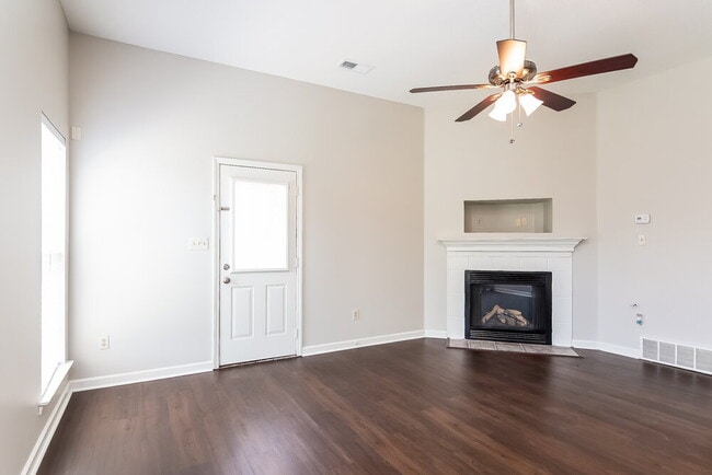 Photo - 5636 Sycamore Woods Dr