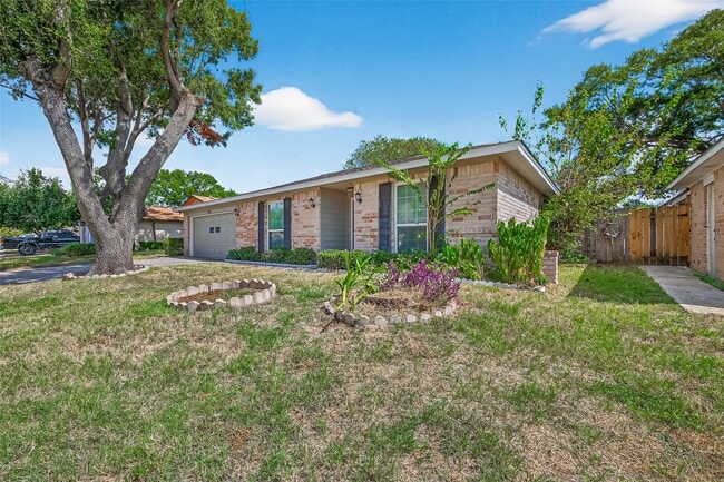 Photo - 7414 Breccia Dr