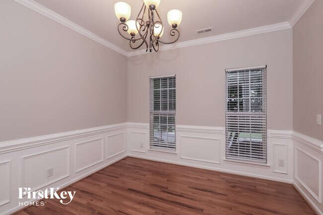 Photo - 3005 Linstead Dr