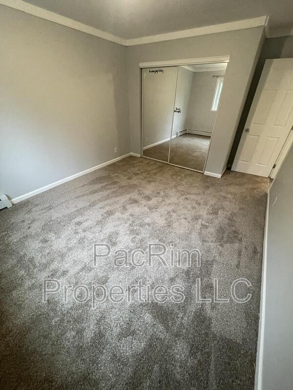 Photo - 1960 Commodore Dr