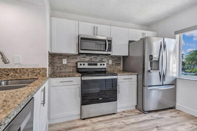 Photo - 126 Riviera Cir