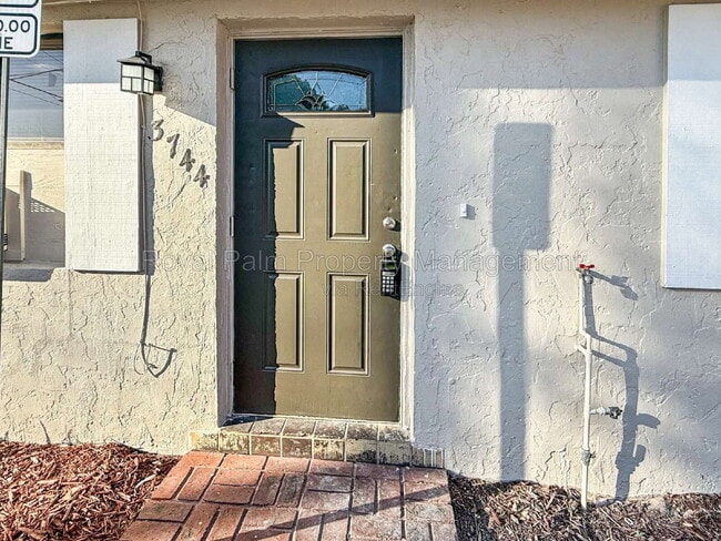 Photo - 3744 Estelle Ave
