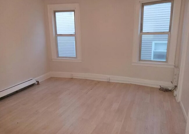 Photo - 133 Isabella Ave Unit 3