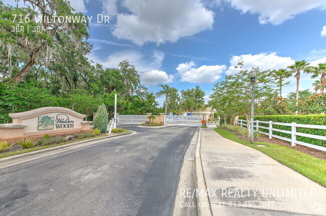 Building Photo - 716 Wiltonway Dr Rental