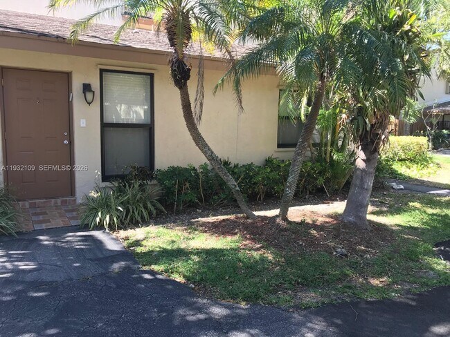 Photo - 10609 SW 113th Pl Unit 87 Z