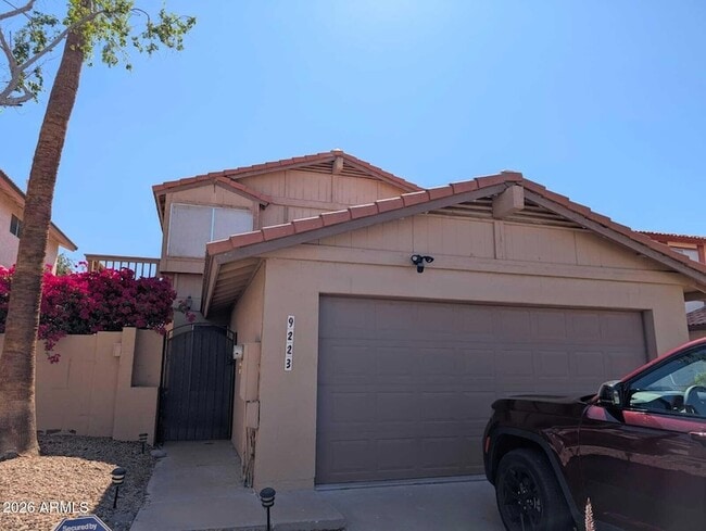 Building Photo - 9223 S 45th Pl