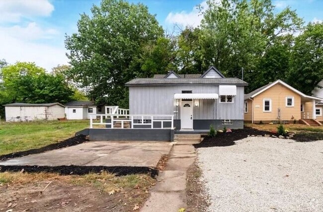 Building Photo - 1507 Tyler St Rental