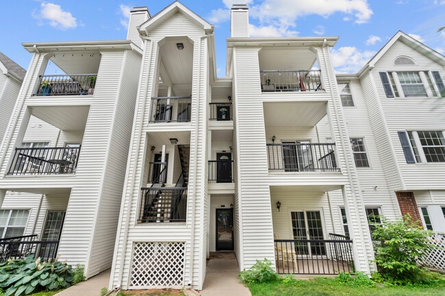 Photo - 31 High St Unit APT 4207