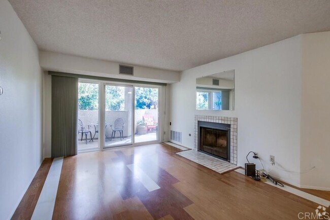 Building Photo - 9771 Mesa Springs Way Rental