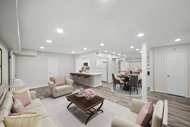 Photo - 357 N Post Oak Ln