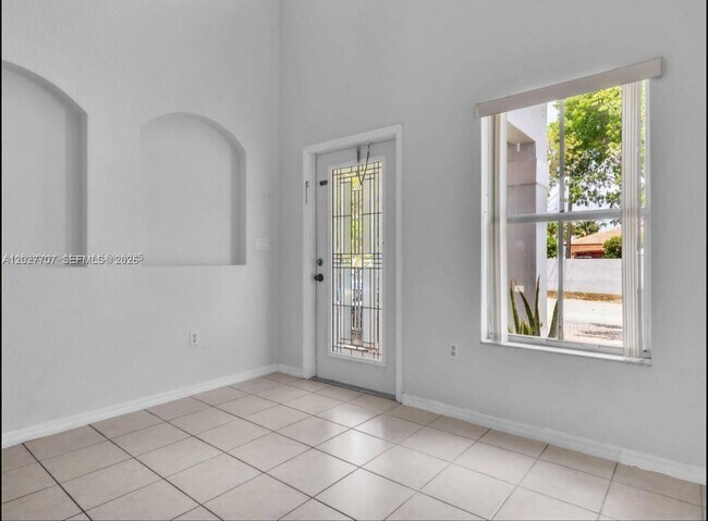 Photo - 16628 SW 47th Terrace