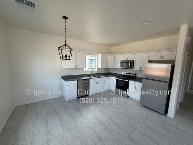 Photo - 4509 S 7th Ave Unit 01