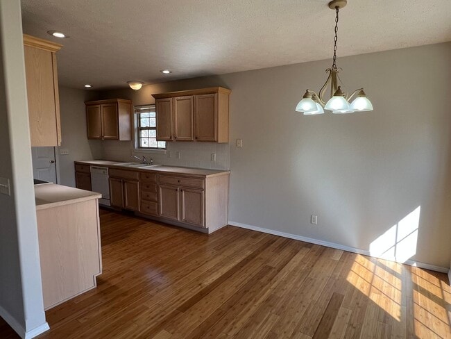 Photo - 3 Bed / 2 Bath in the Heart of Nixa