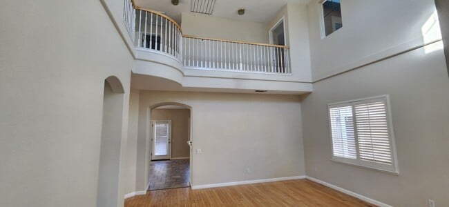 Photo - 267 W Springer Dr