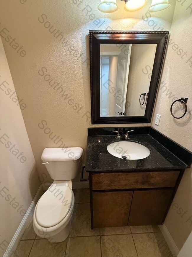 Photo - 301 Starlite Dr Unit B