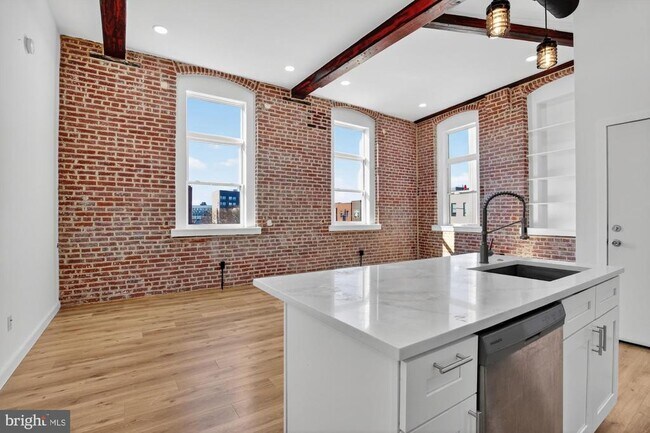 Photo - 2045 Trenton Ave Unit 303