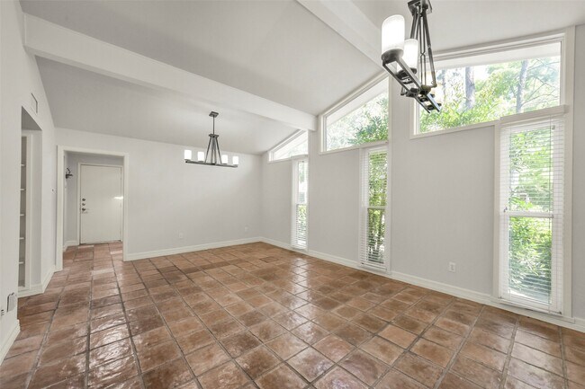 Photo - 4707 Nenana Dr