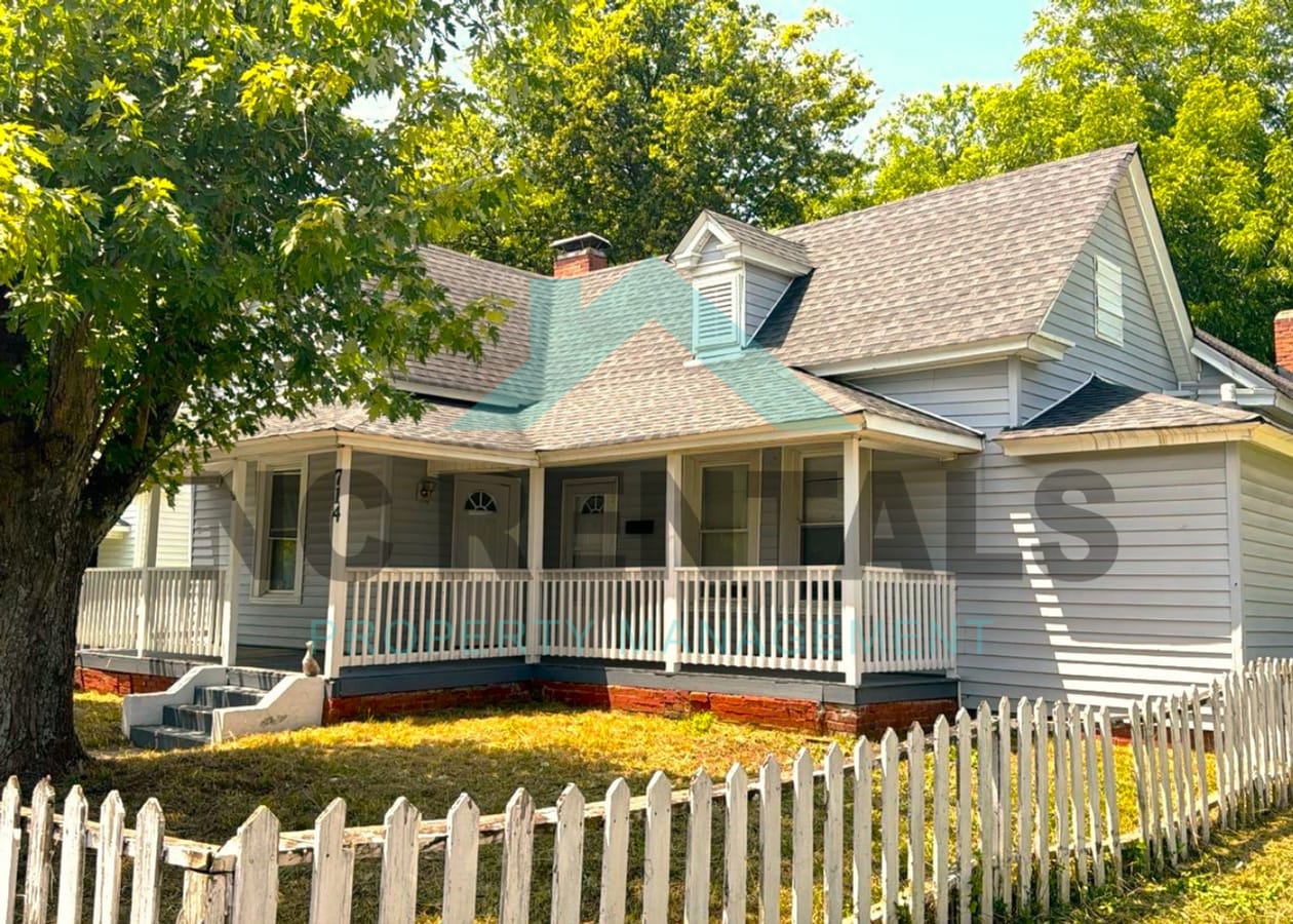 Photo - 714 Dillard St