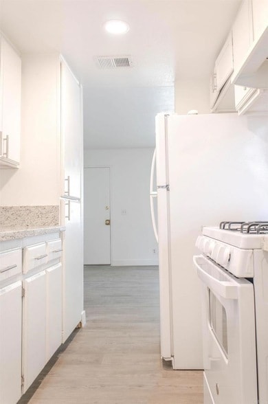 12798 Kiowa Rd Unit 2