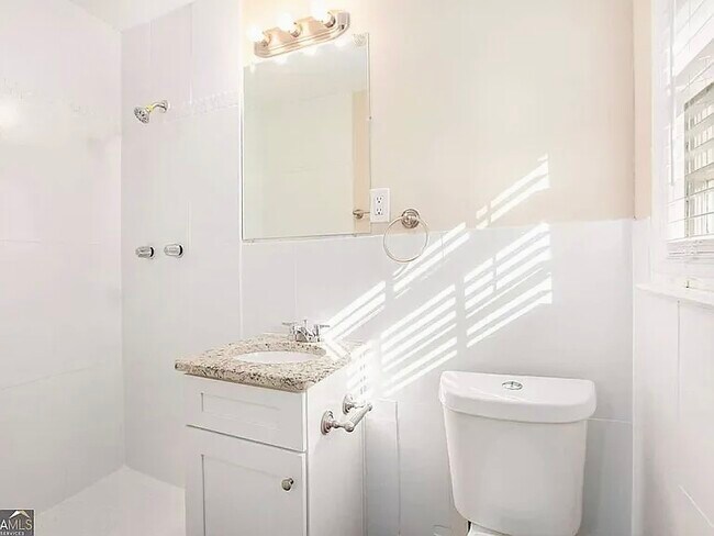 Photo - 2112 Royal Fox Way