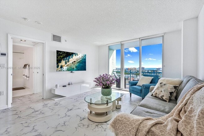 Building Photo - 90 Alton Rd Unit 1407