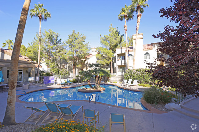 Pool Area - Laguna Palms Apartments