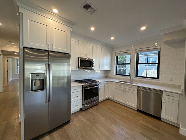Photo - 279 Lamartine St Unit 2