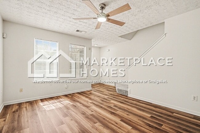 Photo - 6334 Wellington Walk Way