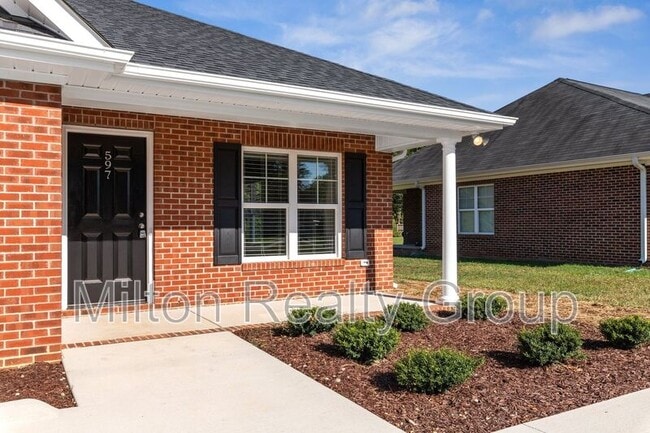 Photo - 597 Pendergraft Rd