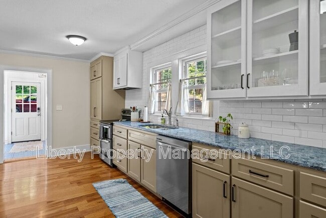 Photo - 619 Sunset Dr