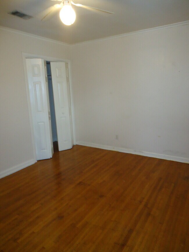 Photo - Three bedroom house in Lafayette