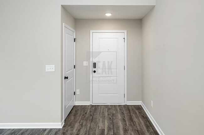 Photo - 390 Woodland Cir