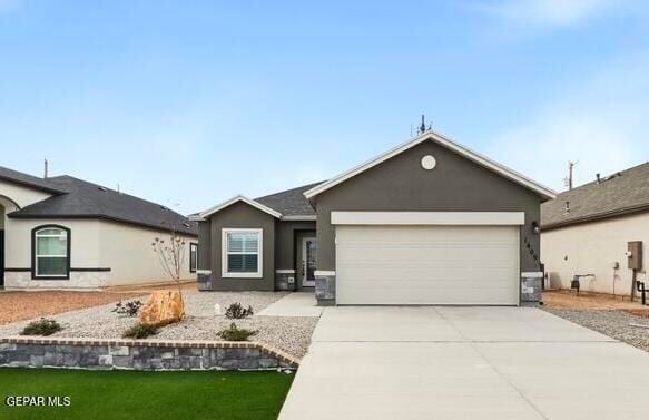 Building Photo - 1409 Indigo Sky St