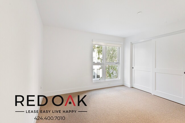 Photo - 1168 S Barrington Ave Unit 516