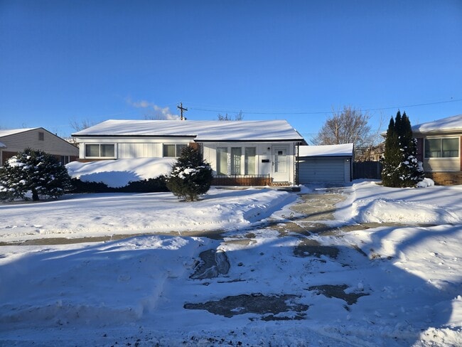 Building Photo - 1111 N Kenwood Ave