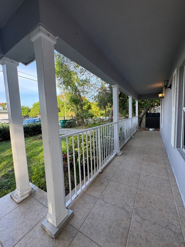 Photo - 22250 Miami Ave