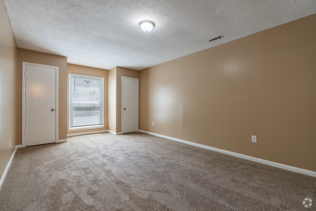 2BR, 1.5BA - 1000SF - Bedroom