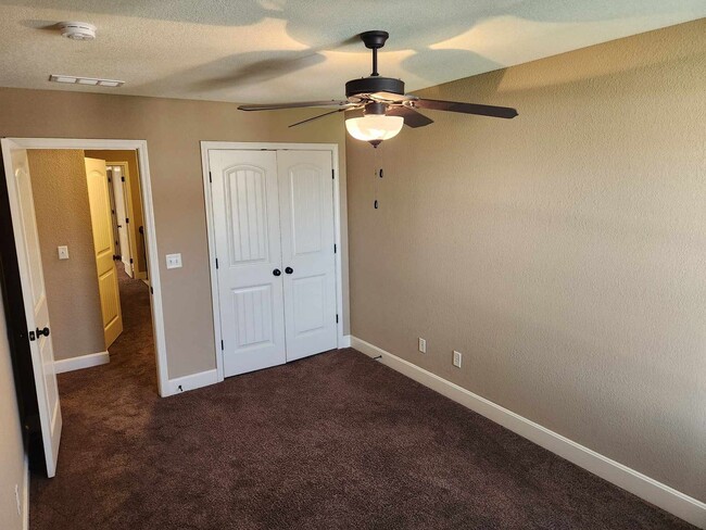Photo - 9426 N Lenox Ave
