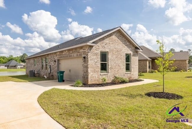 Photo - 112 Gwendolyn Ave