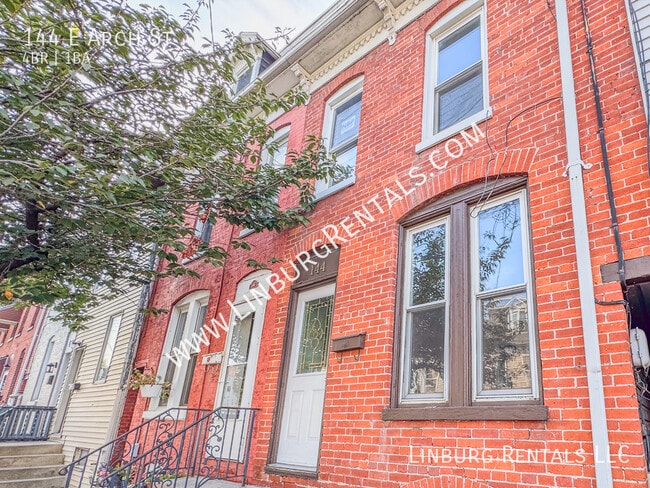 Building Photo - 144 Arch St Rental