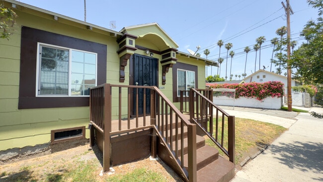 Photo - 2325 W 36th St Apartamento Unidad 1