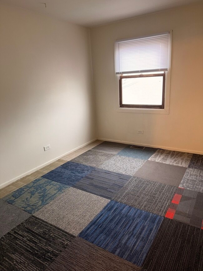 Photo - 5563 Allemong Dr