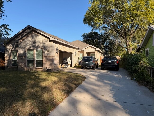Front of House - 2914 Alaska Ave