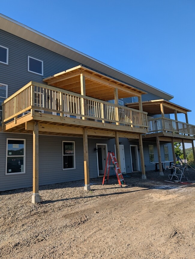 Building Photo - 7287 VT-15 Rental