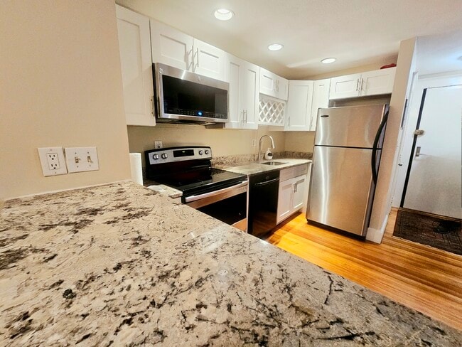 Photo - 39 South St Unit 4