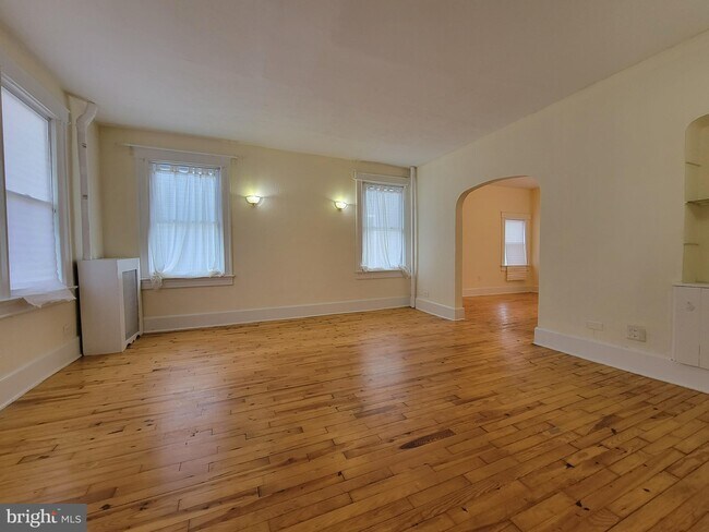 Photo - 27 Columbia Ave