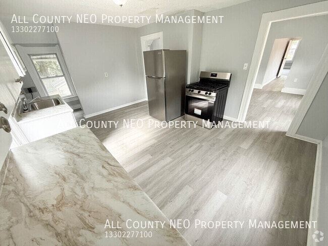 Building Photo - 2056 W 95th St Unit 1 Rental